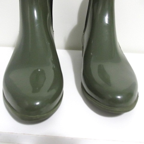 J.Crew Khaki Green Pull-on Ankle Boots, Size 9 - Picture 3 of 6